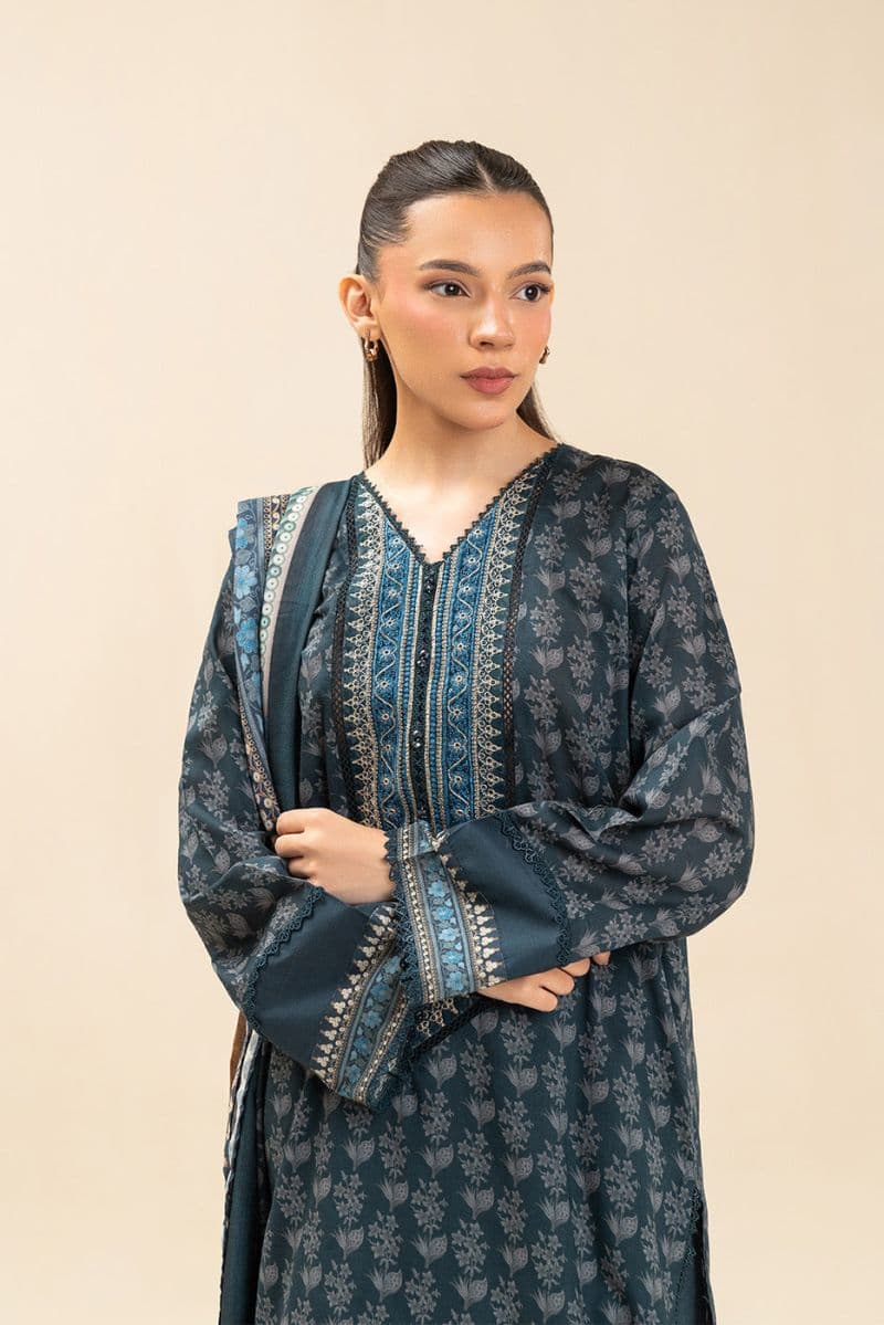 3 PIECE EMBROIDERED LAWN SUIT-MIDNIGHT TRADITION (UNSTITCHED) thumbnail