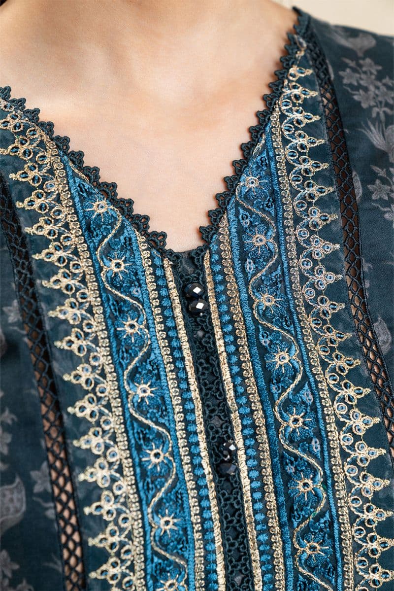 3 PIECE EMBROIDERED LAWN SUIT-MIDNIGHT TRADITION (UNSTITCHED) thumbnail