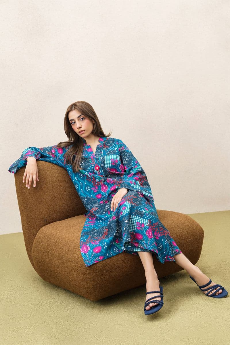 2 PIECE PRINTED SLUB KHADDAR SUIT (PRET) thumbnail