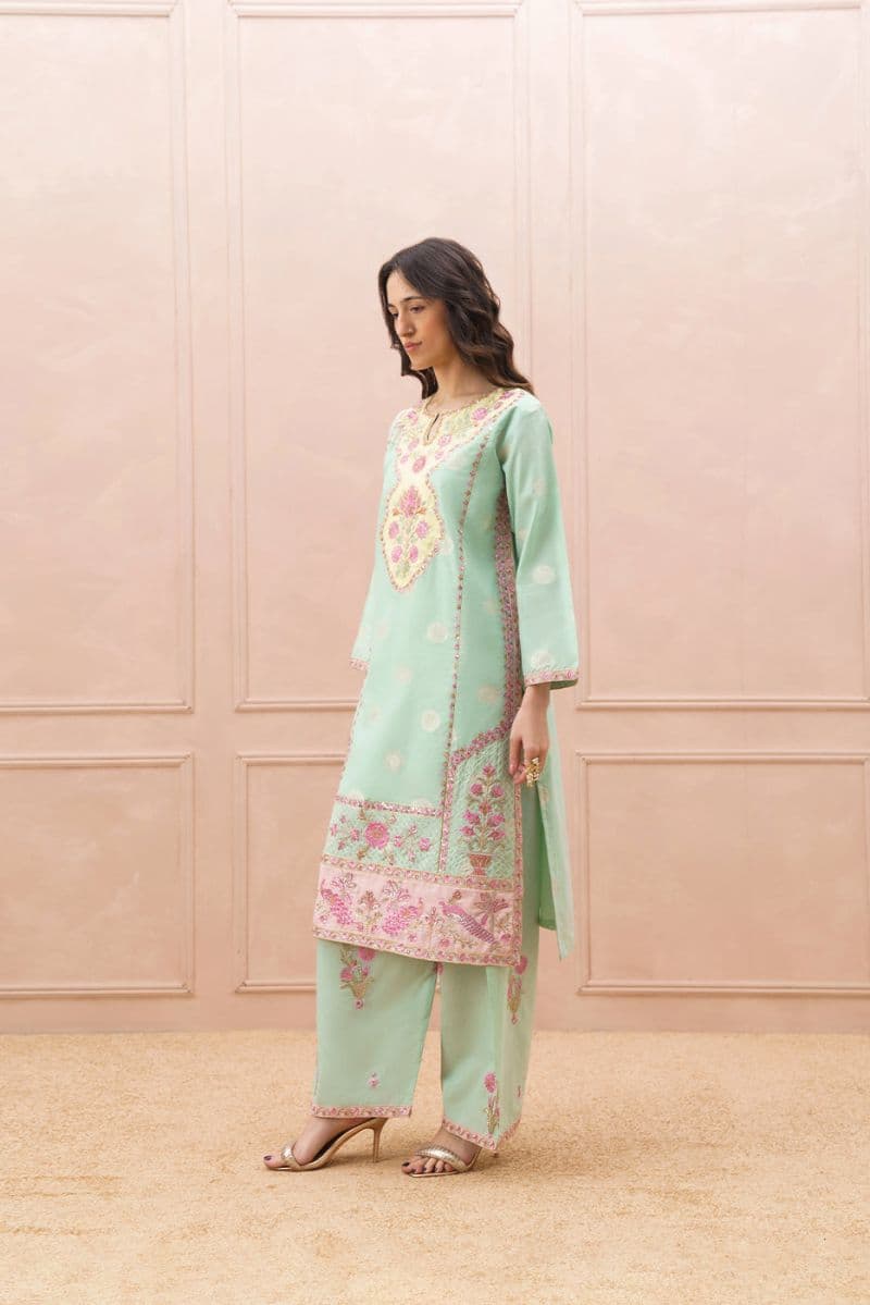 2 Piece Embroidered Zari Jacquard Suit Luxury Pret thumbnail