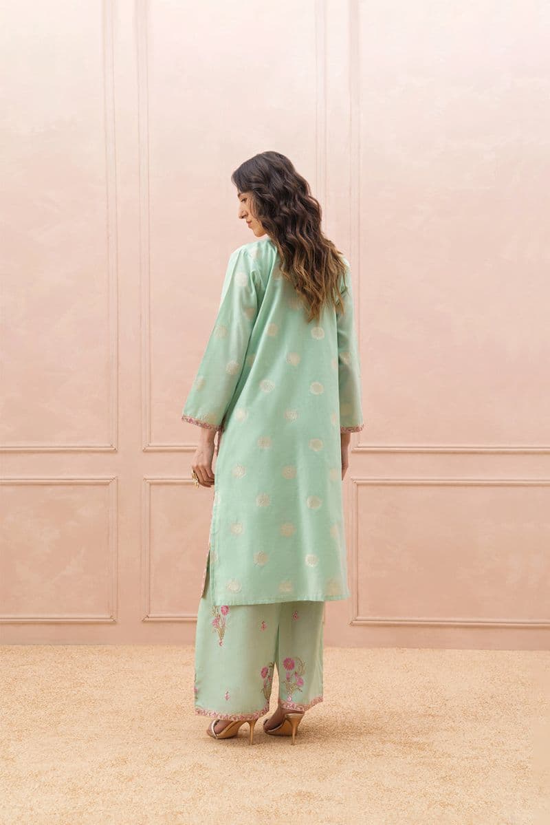 2 Piece Embroidered Zari Jacquard Suit Luxury Pret thumbnail