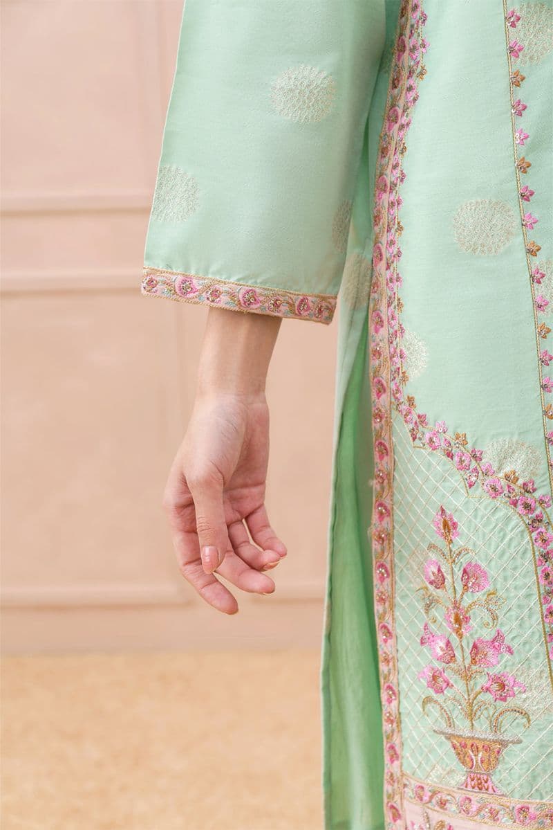 2 Piece Embroidered Zari Jacquard Suit Luxury Pret thumbnail