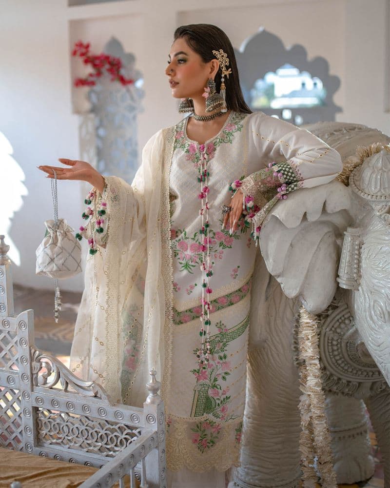 Embroidered Lawn Unstitched Suit thumbnail