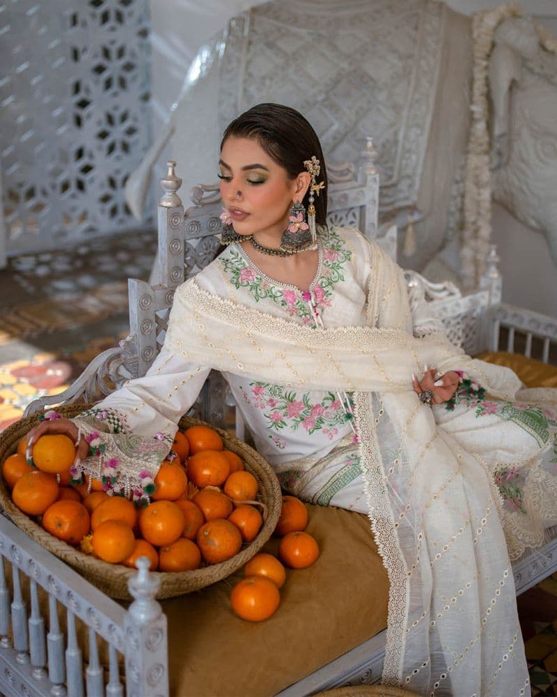 Embroidered Lawn Unstitched Suit thumbnail