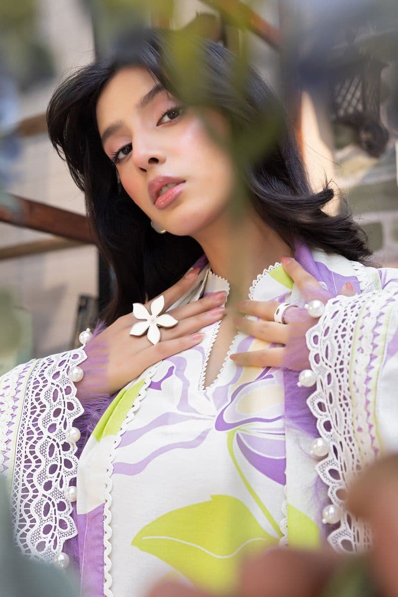 3 Pc Unstitched Printed Lawn Suit thumbnail