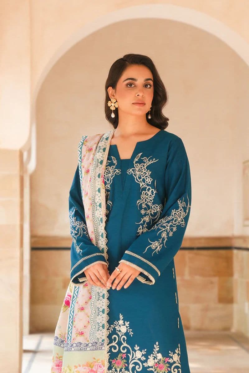 Embroidered Karandi 3 Piece Unstitched Suit thumbnail