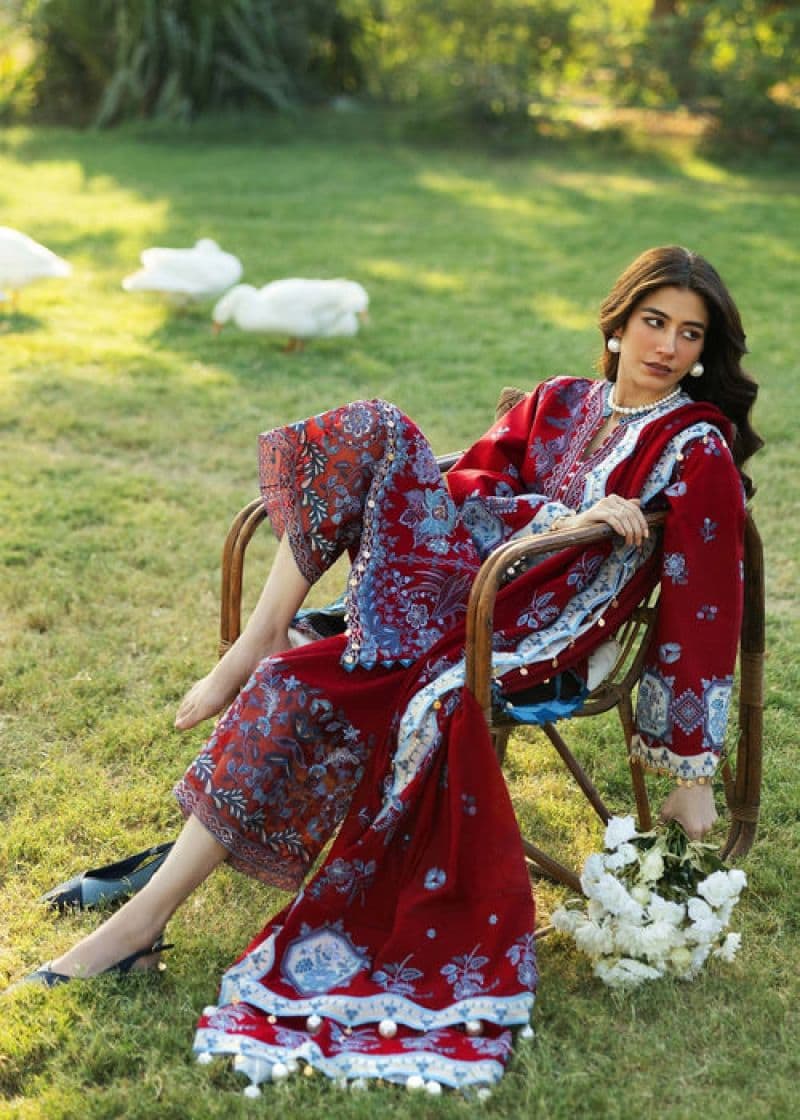Embroidered Cambric 3 Piece Unstitched Suit thumbnail