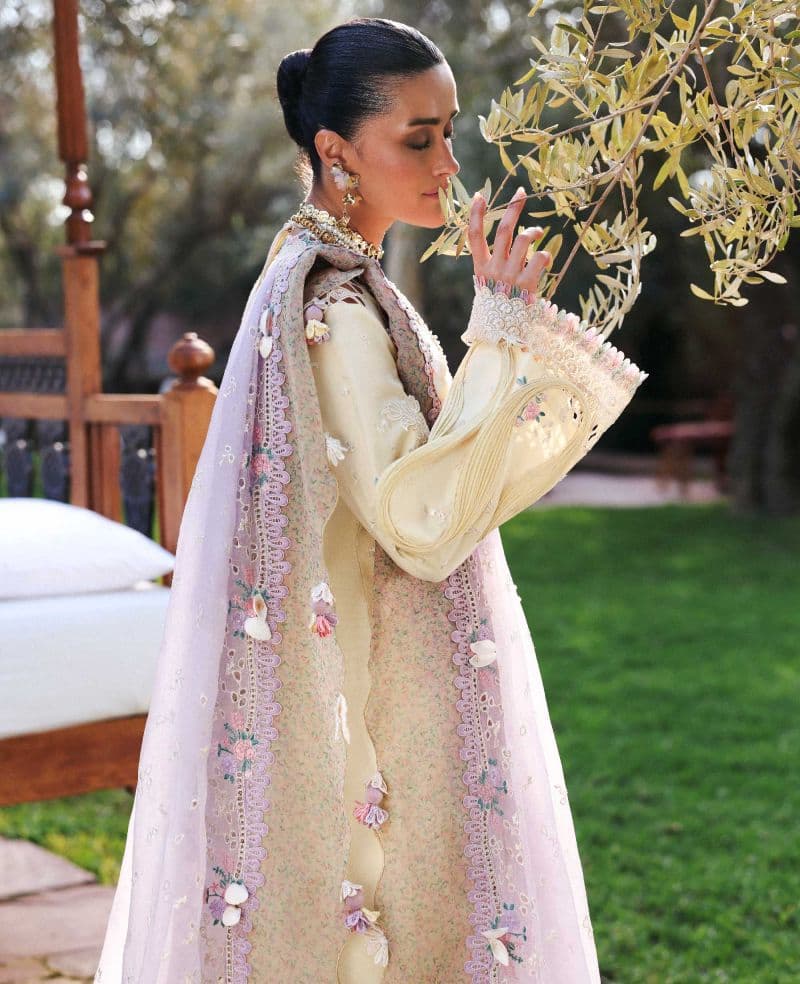 Embroidered Cambric 1 Piece Unstitched Suit thumbnail
