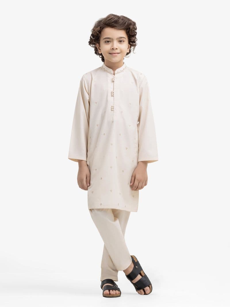 Embroidered Blended Kurta Pajama thumbnail