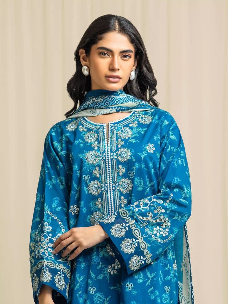 Embroidered Lawn Suit - EWU6V1-33020-3P thumbnail