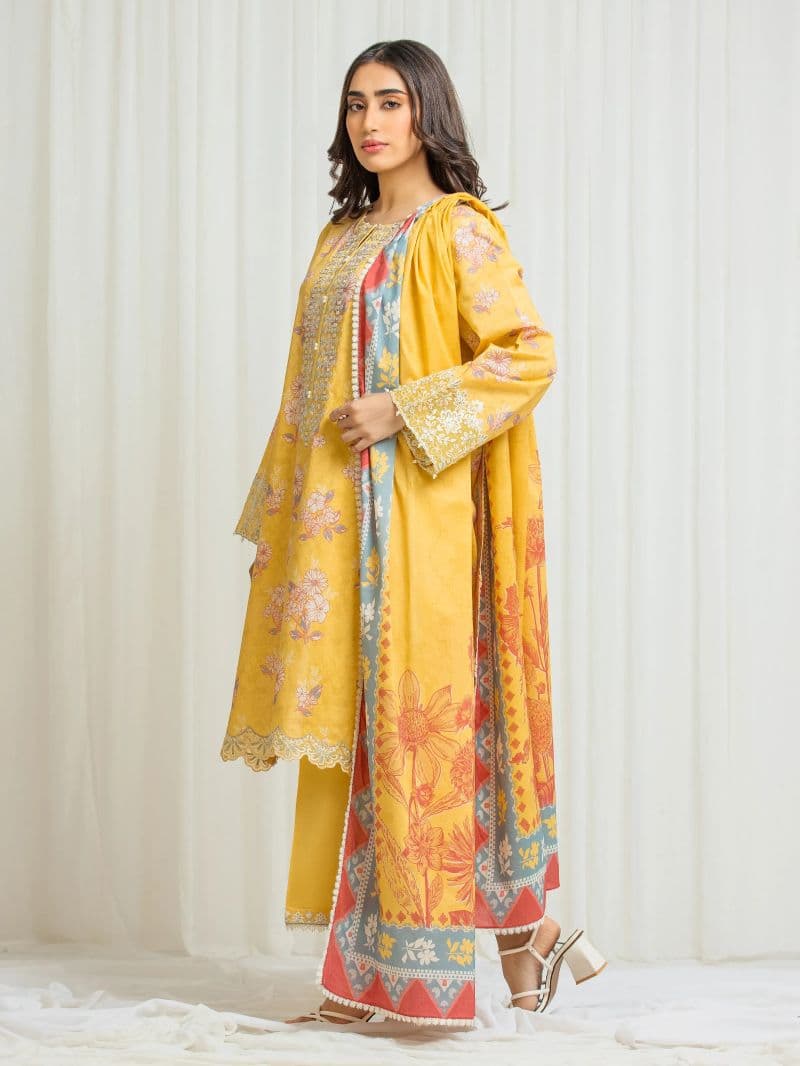 Embroidered Lawn Suit - EWU6V1-33019-3P thumbnail