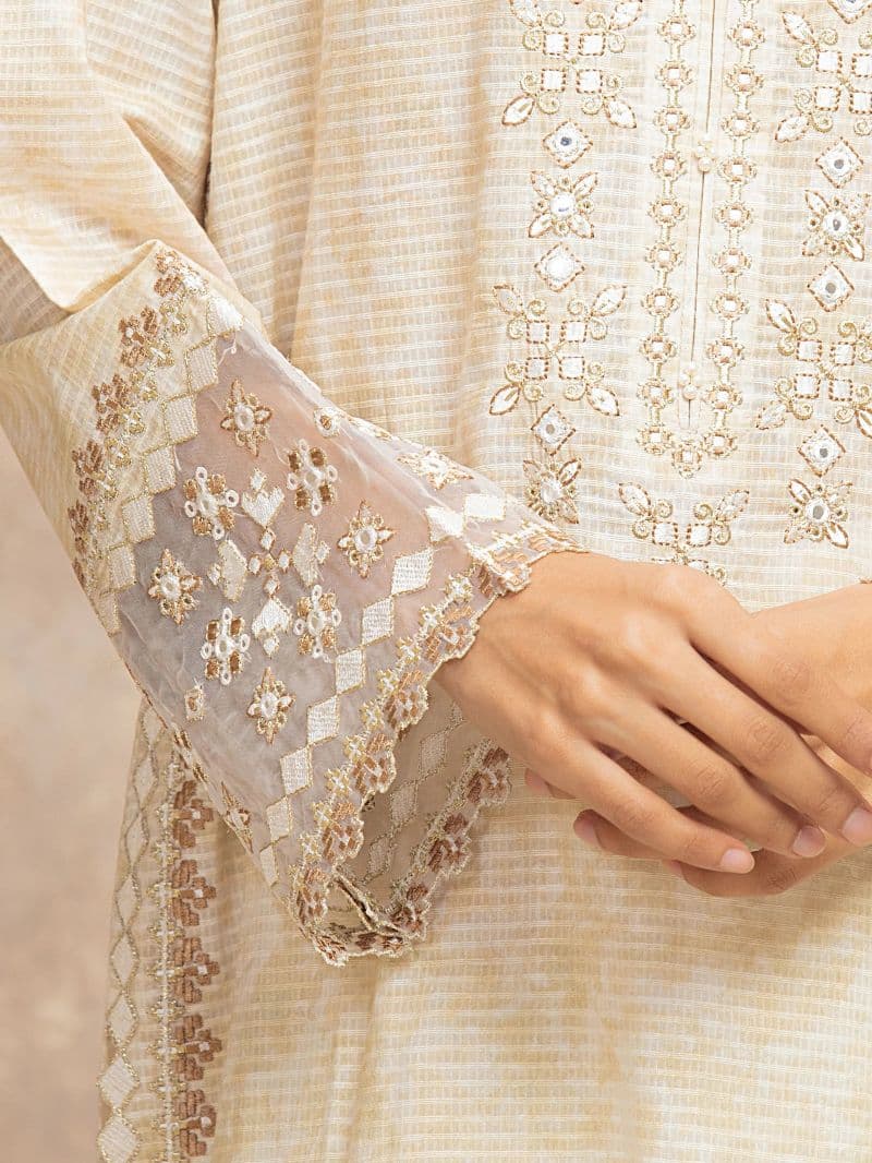 Embroidered Lawn Suit - EWU5V1-31903-3P thumbnail