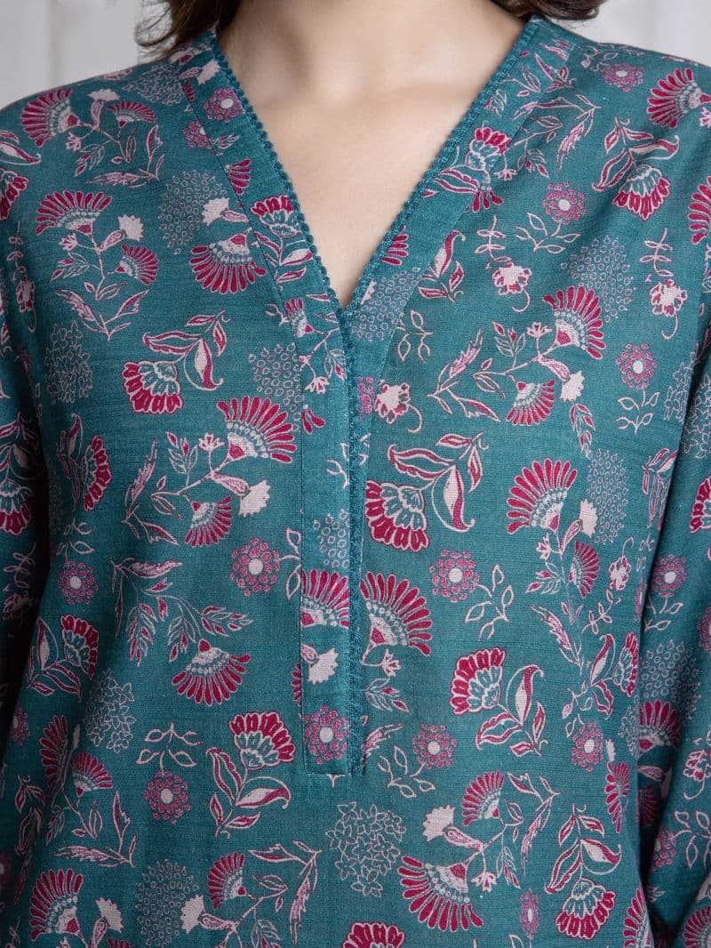 Printed Khaddar Suit - EWU6A3-37043-3P thumbnail