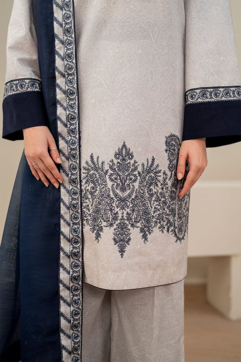 EMBROIDERED LAWN USE-9133 thumbnail