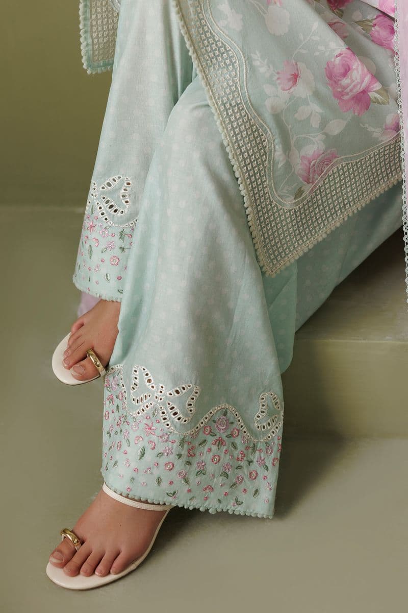 EMBROIDERED LAWN USE-9379 thumbnail