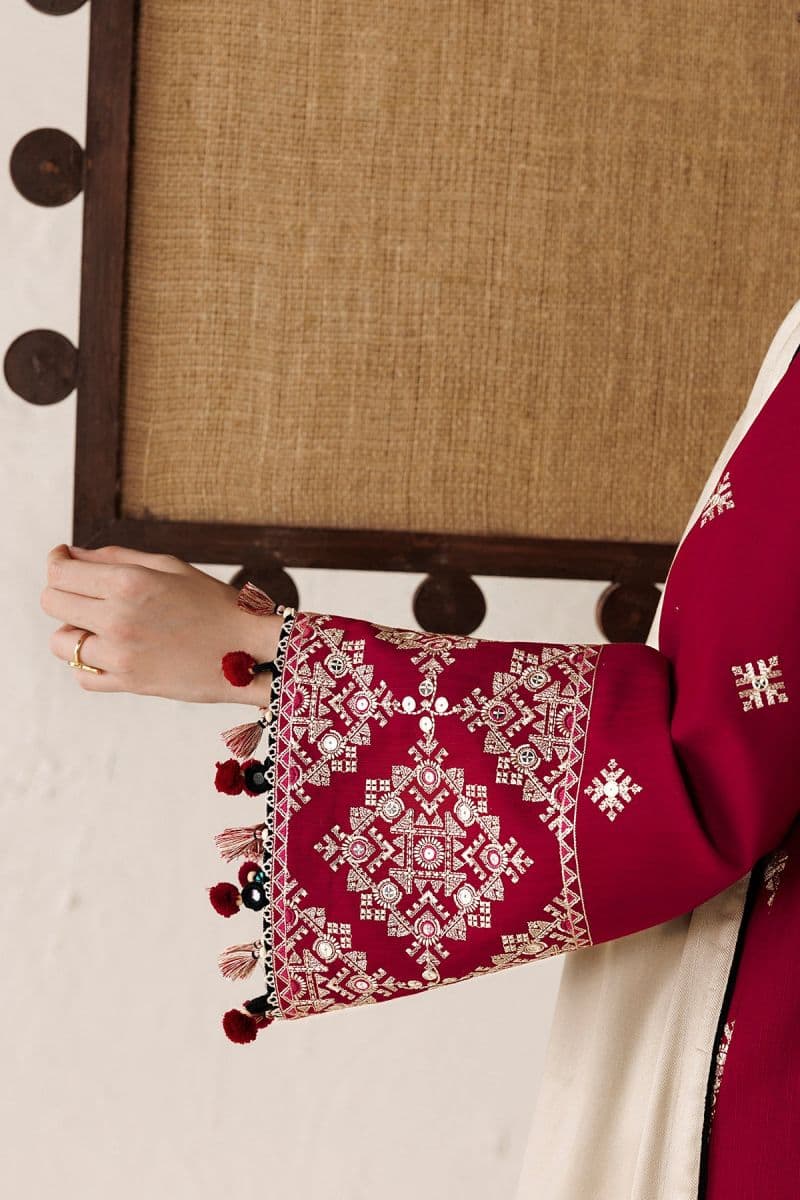 Embroidered Khaddar Ready-to-Wear Suit thumbnail