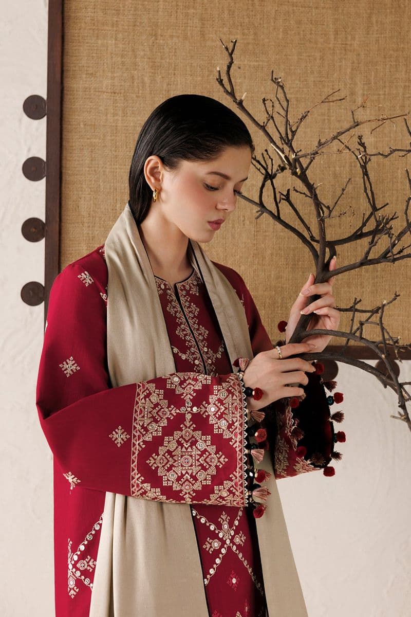 Embroidered Khaddar Ready-to-Wear Suit thumbnail
