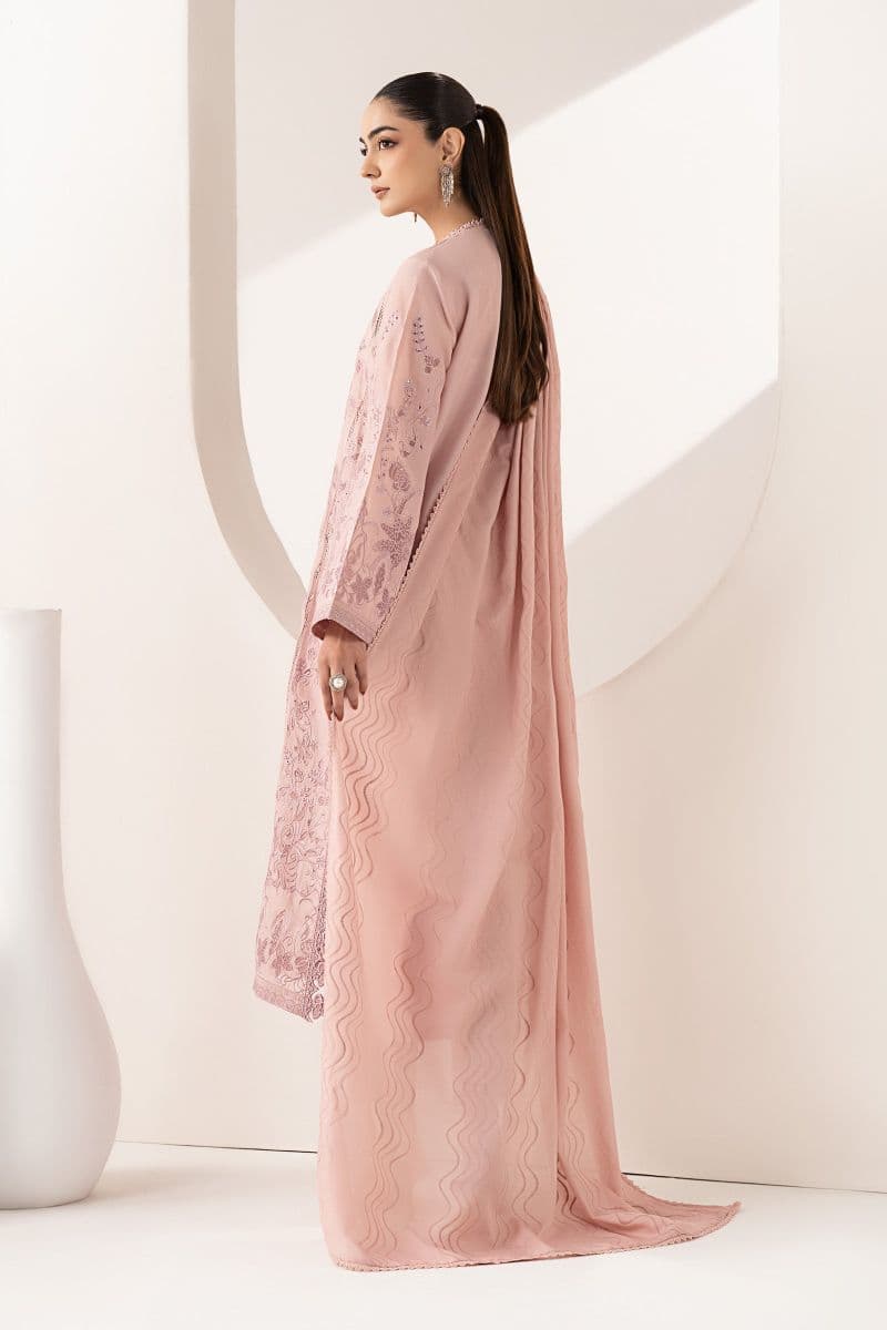 3 Piece Embroidered Lawn Suit thumbnail