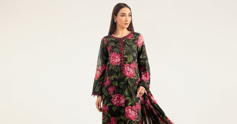 3 Piece Embroidered Lawn Suit thumbnail