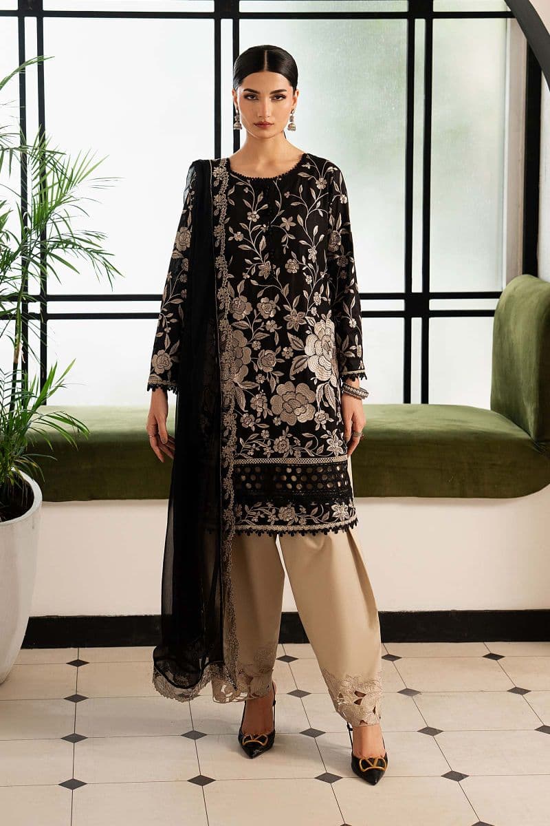 3 Piece Embroidered Lawn Suit thumbnail