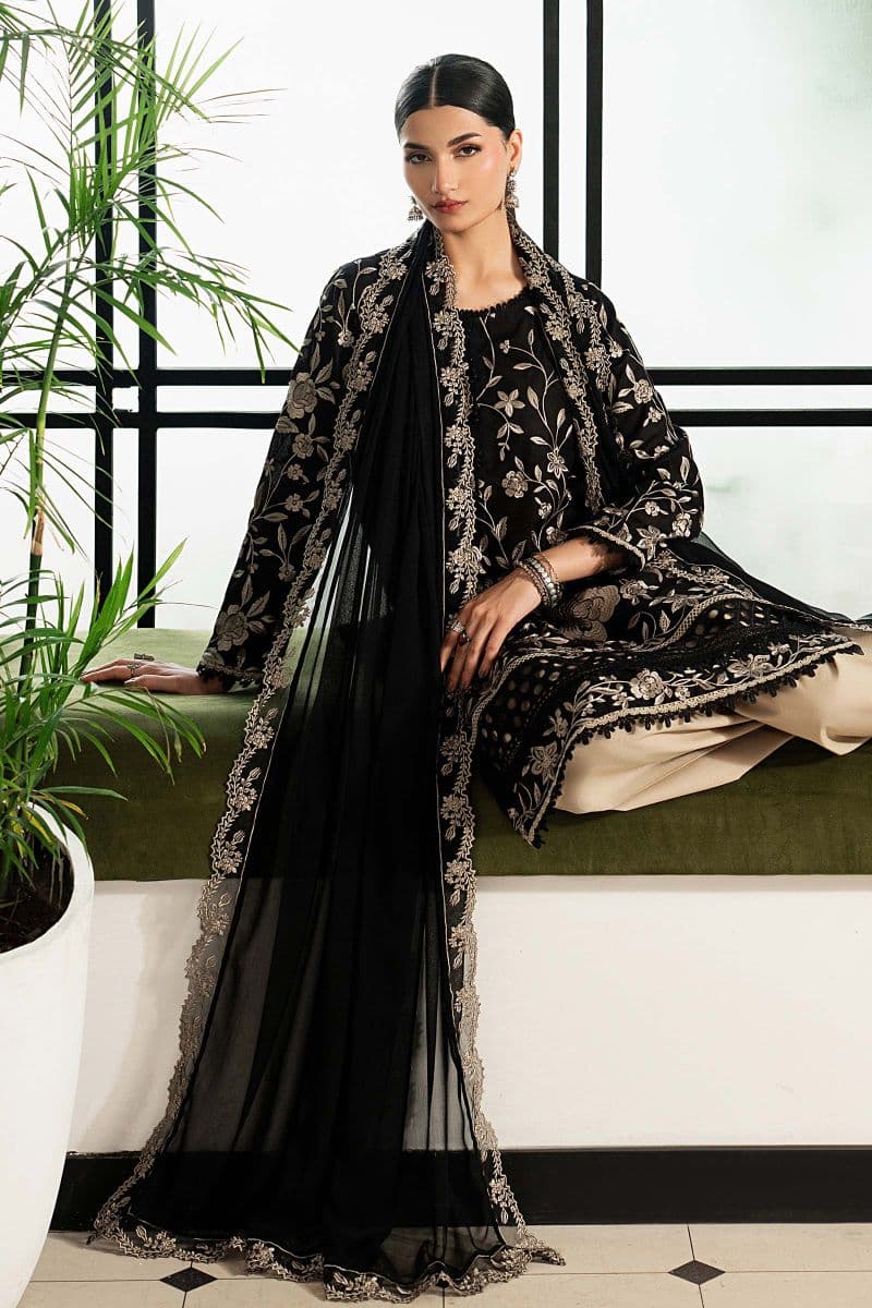 3 Piece Embroidered Lawn Suit thumbnail