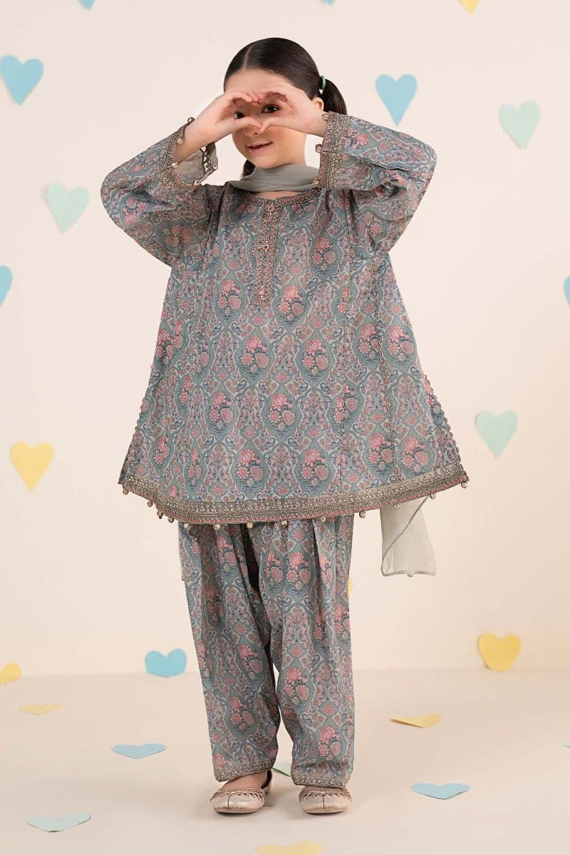 3 Piece Embroidered Lawn Suit thumbnail