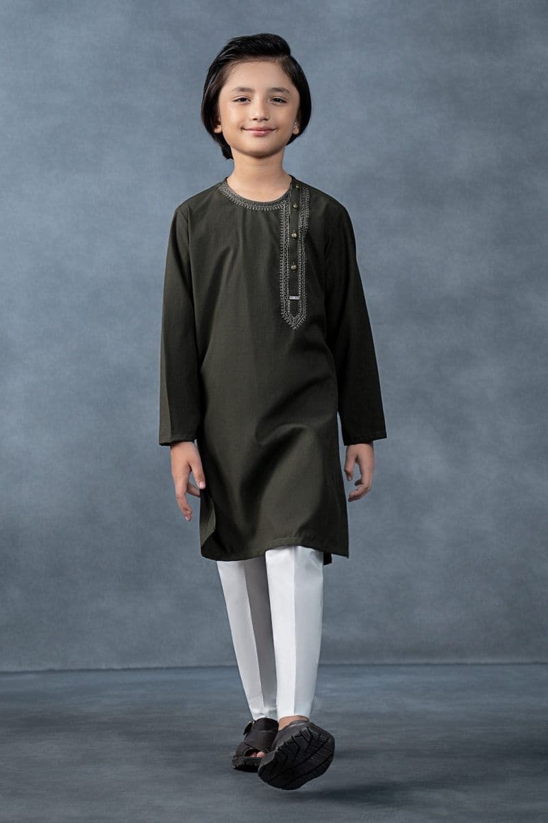 Embroidered Blended Kurta thumbnail