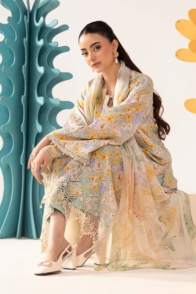 3 Piece Embroidered Lawn Suit thumbnail