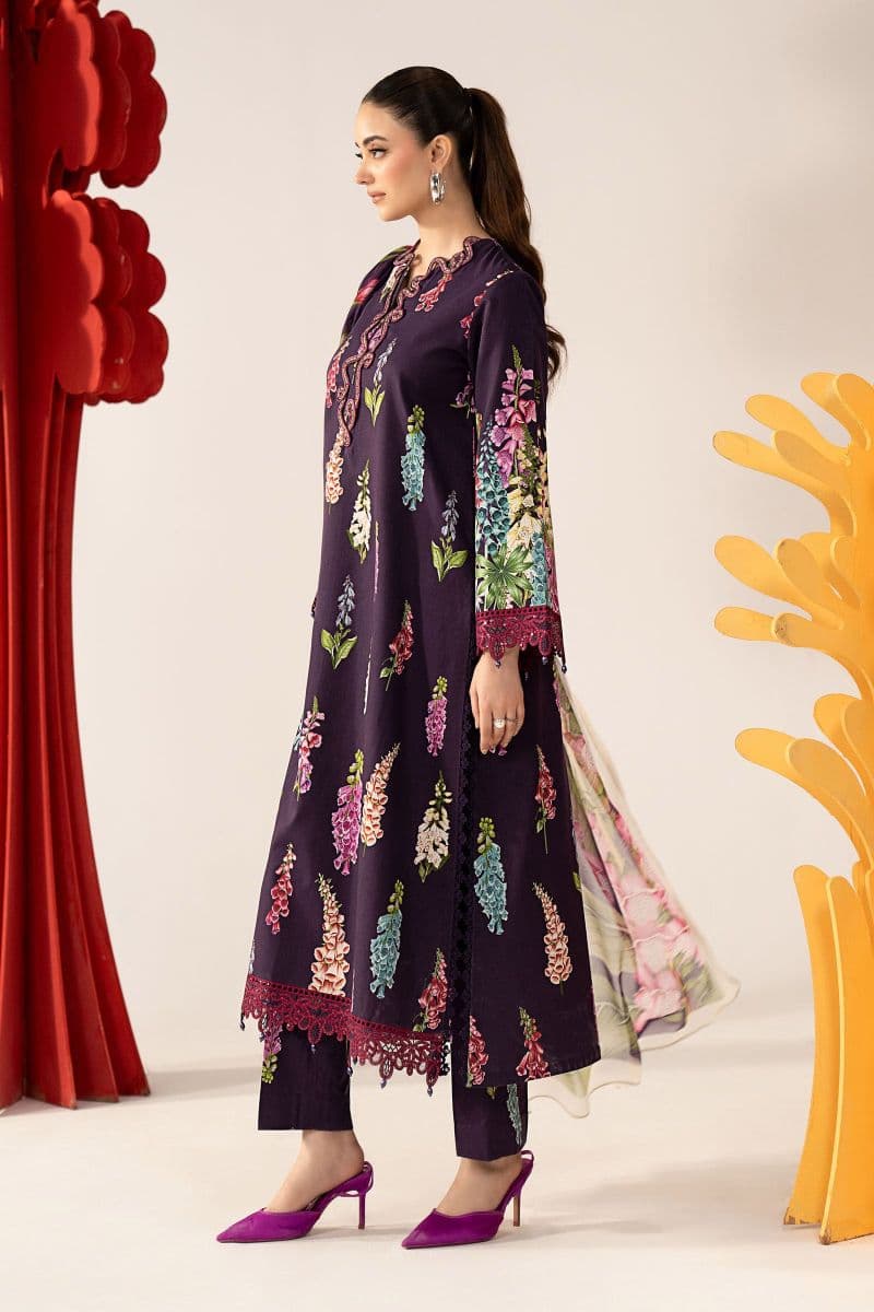 3 Piece Embroidered Lawn Suit thumbnail