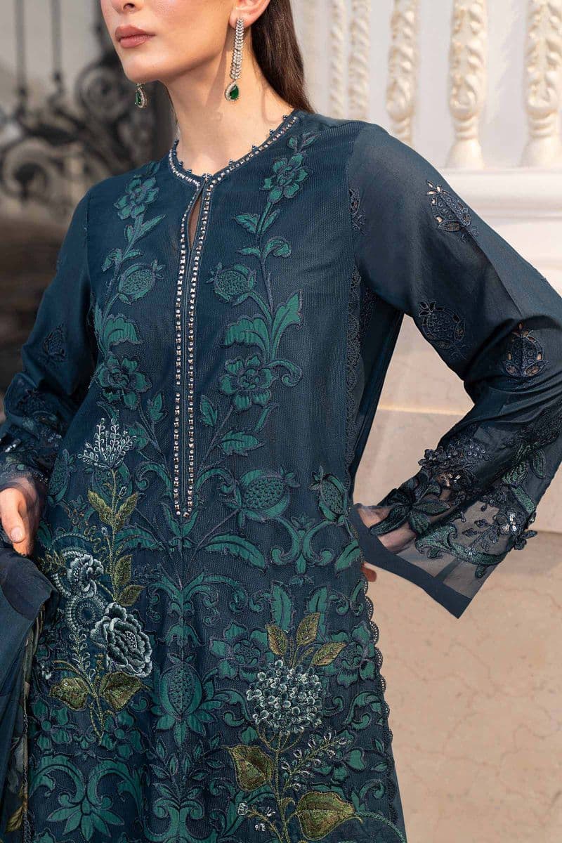 3 Piece Embroidered Lawn Suit thumbnail