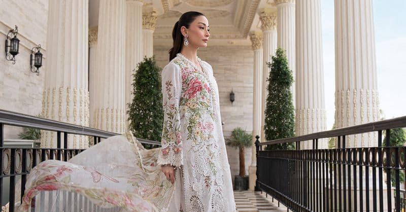 3 Piece Embroidered Lawn Suit thumbnail