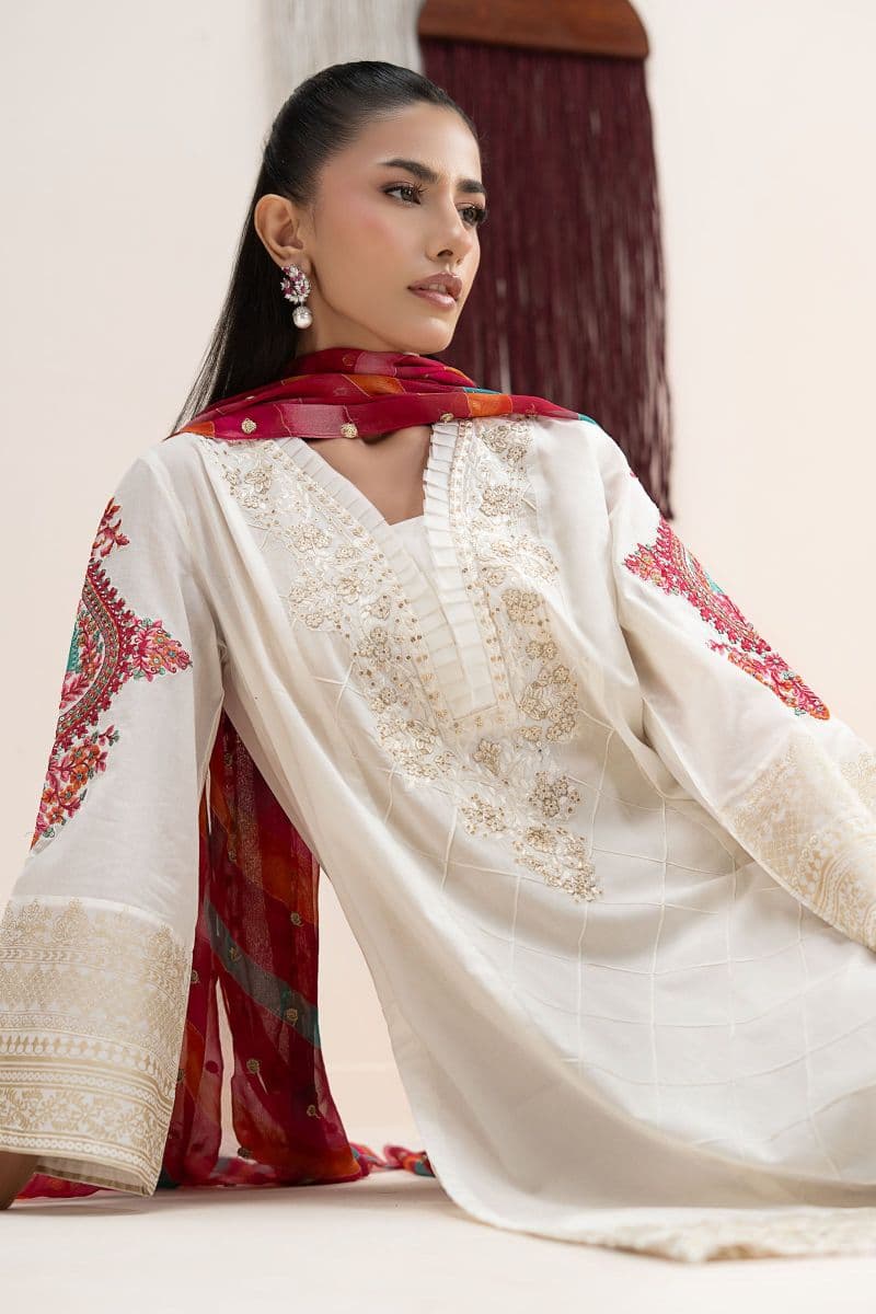 3 Piece Embroidered Lawn Suit thumbnail