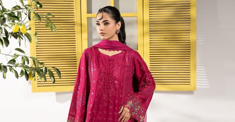 3 Piece Embroidered Lawn Suit thumbnail