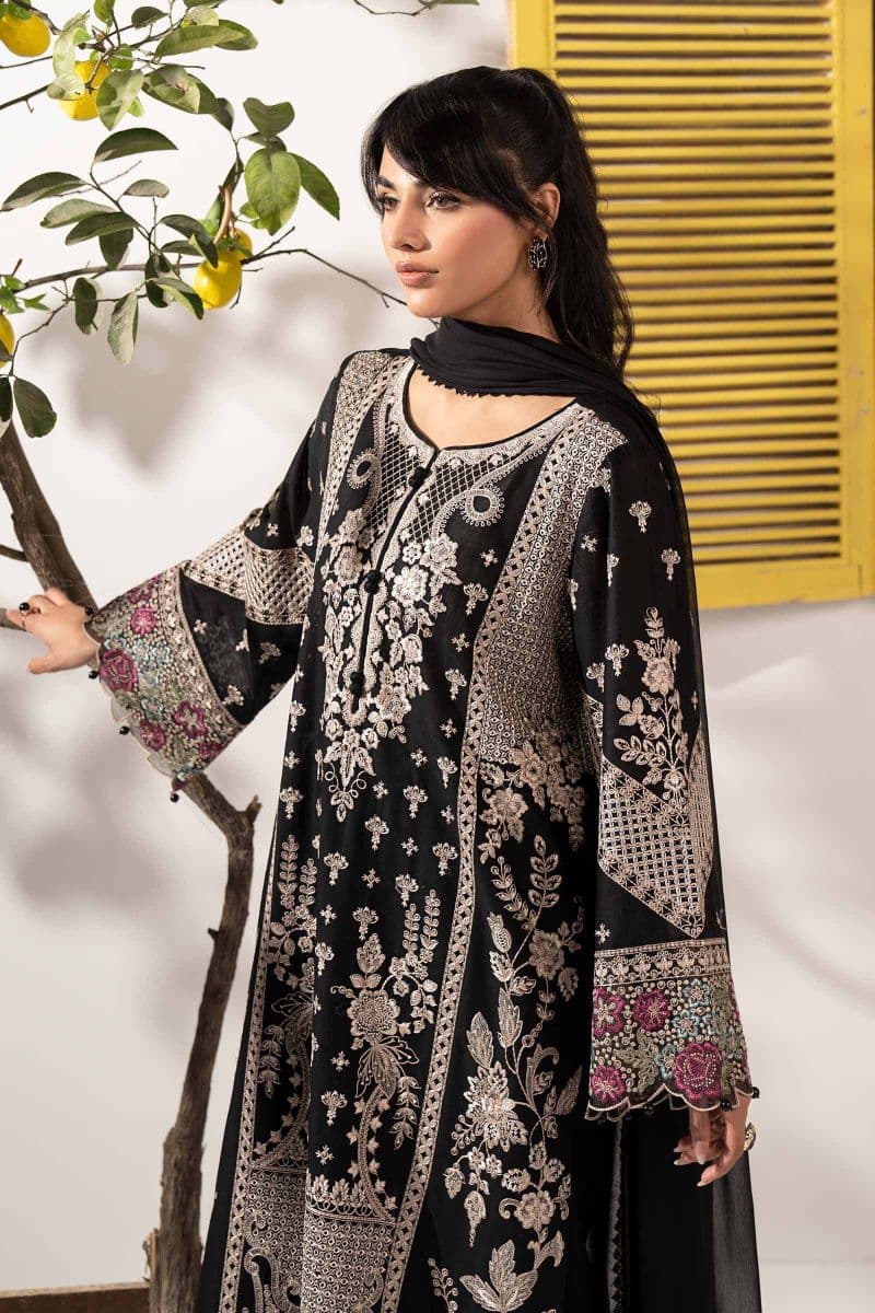 3 Piece Embroidered Lawn Suit thumbnail