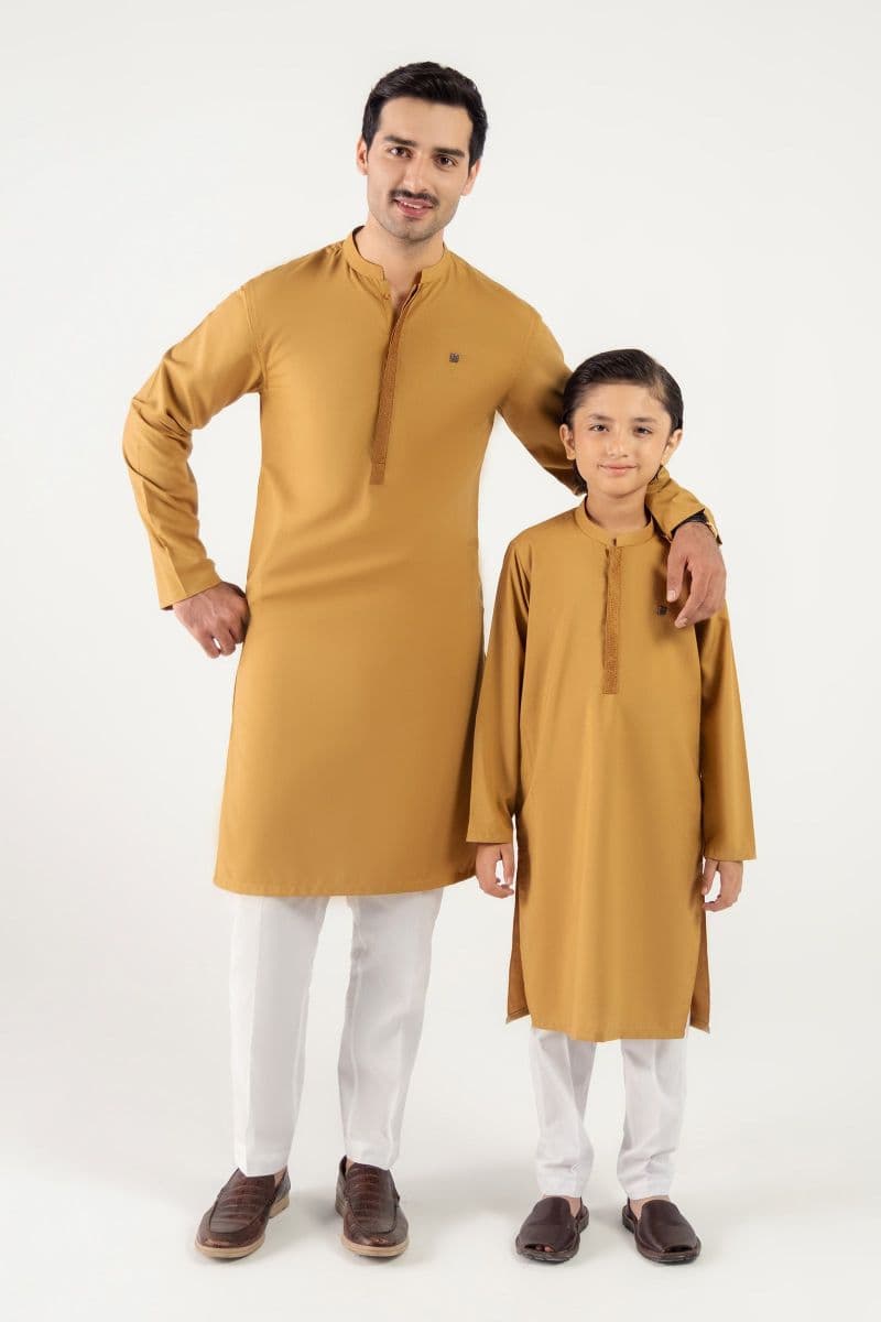 Embroidered Blended Kurta thumbnail
