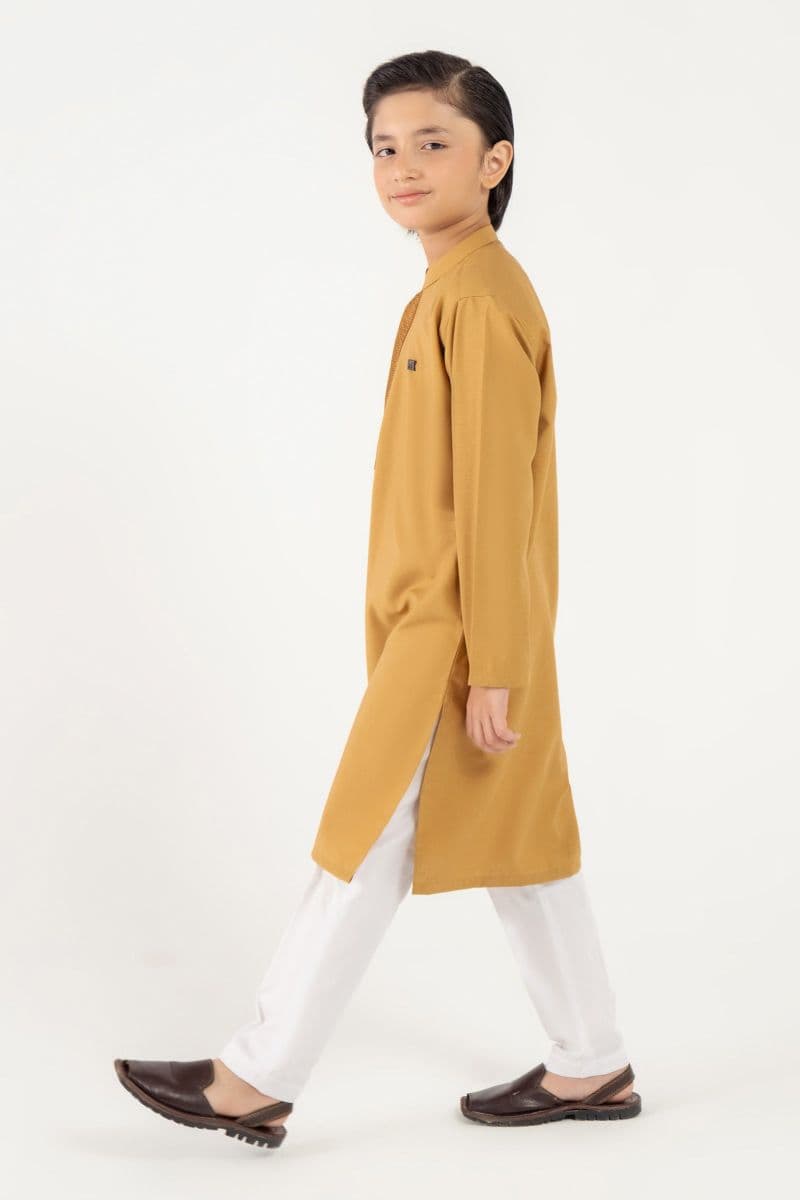 Embroidered Blended Kurta thumbnail