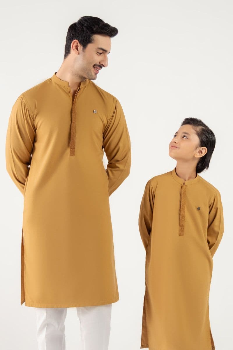 Embroidered Blended Kurta thumbnail
