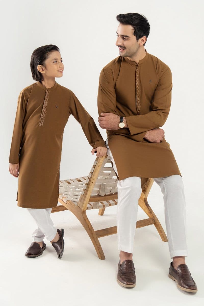 Embroidered Blended Kurta thumbnail