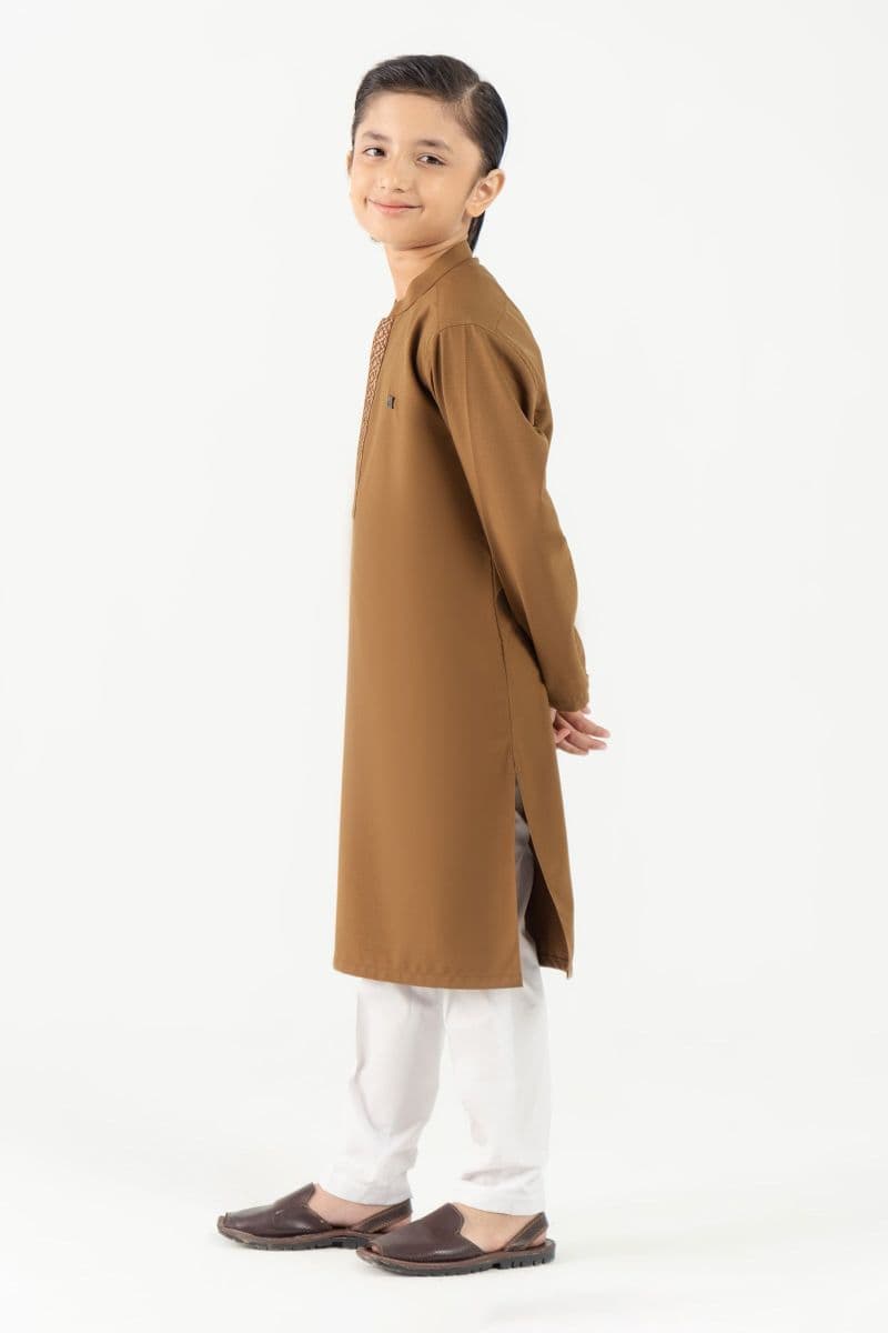 Embroidered Blended Kurta thumbnail