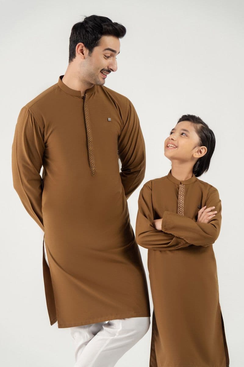 Embroidered Blended Kurta thumbnail