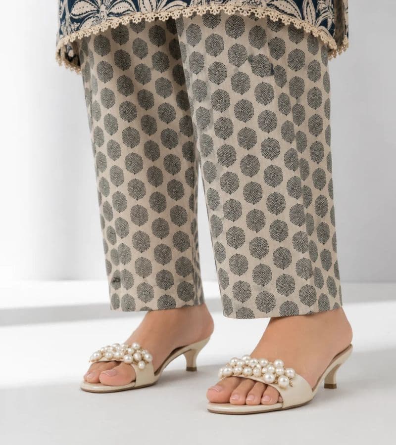 2-PIECE PRINTED CAMBRIC SUIT thumbnail