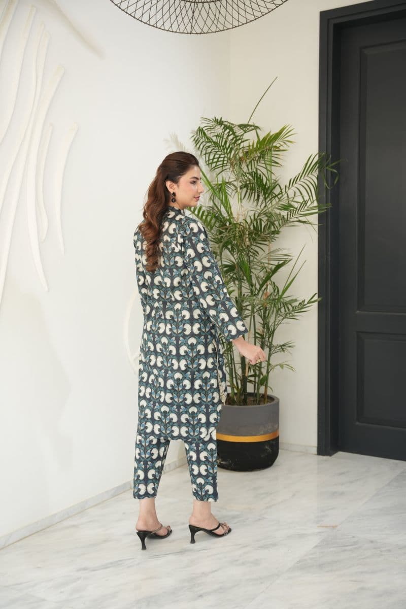2 Piece - Printed Lawn Suit thumbnail