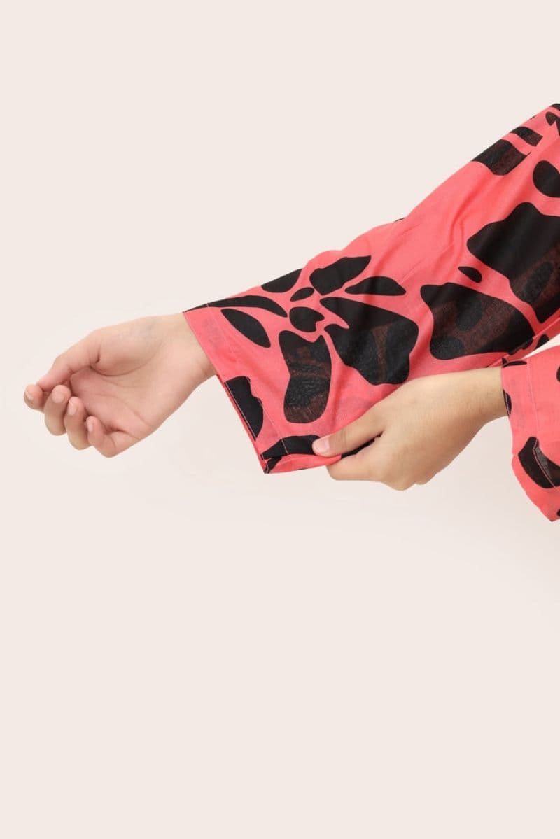 Plum Digital Lawn Peach Colour Printed Black Flowers On 2 pc stitched suit For Girls. thumbnail