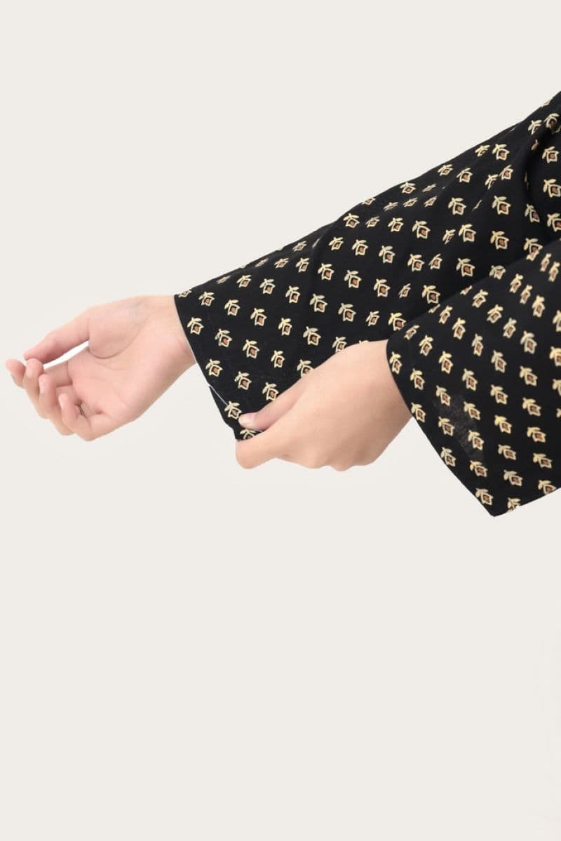 Plum Premium Khaddar Black Colour Printed White Bronze Flowers On 2 pc Stitched suit For Girls thumbnail