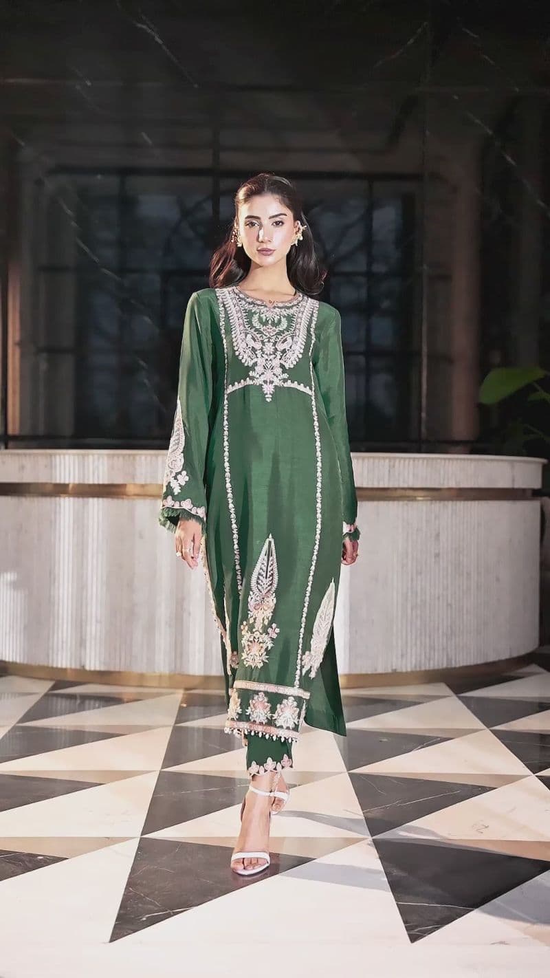 SABZ NOOR – 2PC RAWSILK EID FESTIVE PRET thumbnail