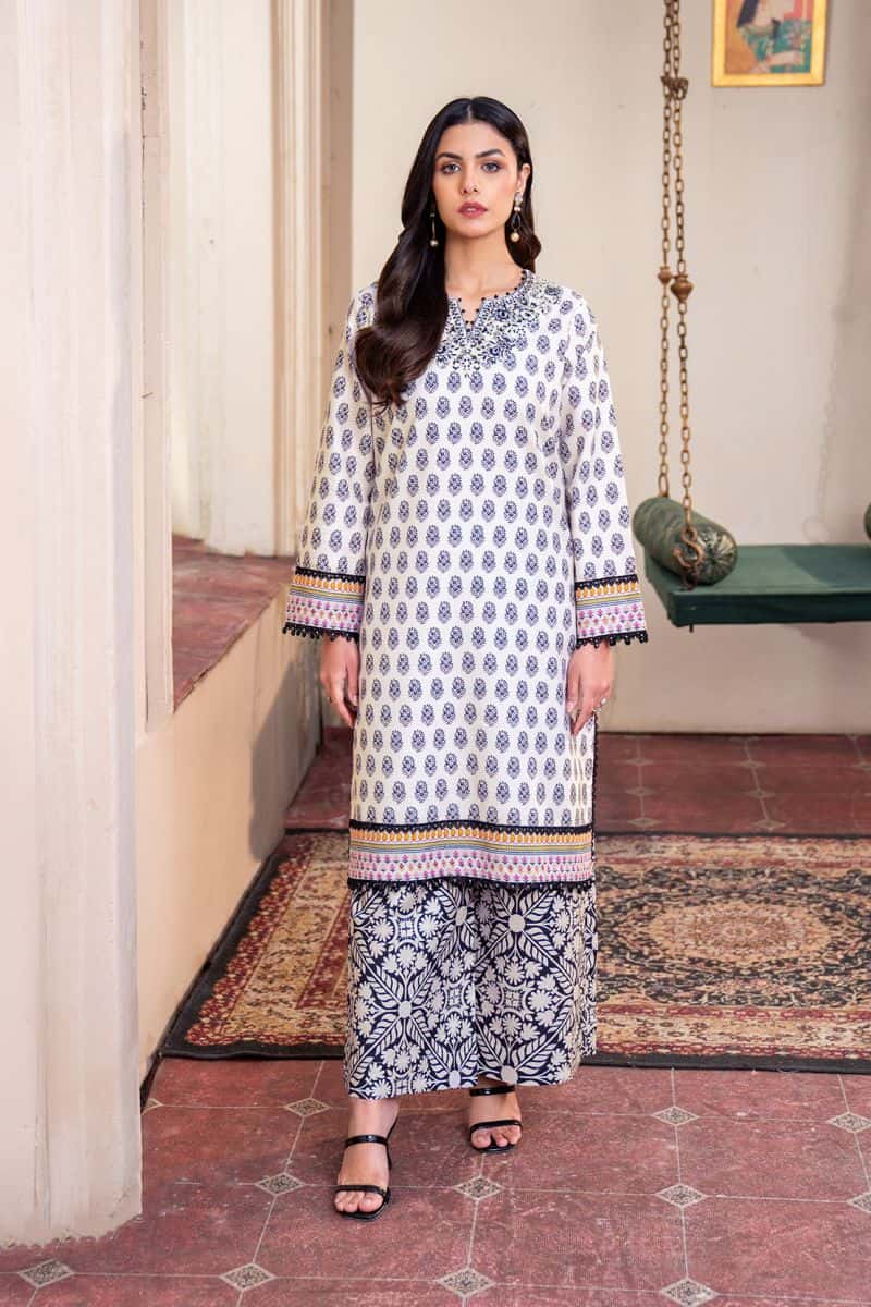 Embroidered - 2 Pc Lawn Suit