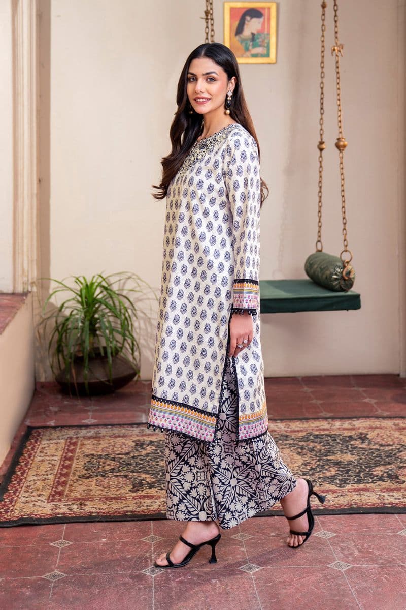 Embroidered - 2 Pc Lawn Suit thumbnail