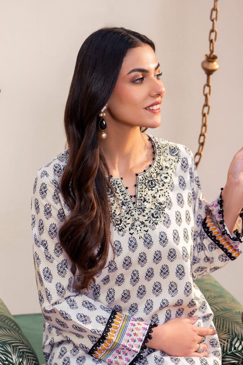 Embroidered - 2 Pc Lawn Suit thumbnail