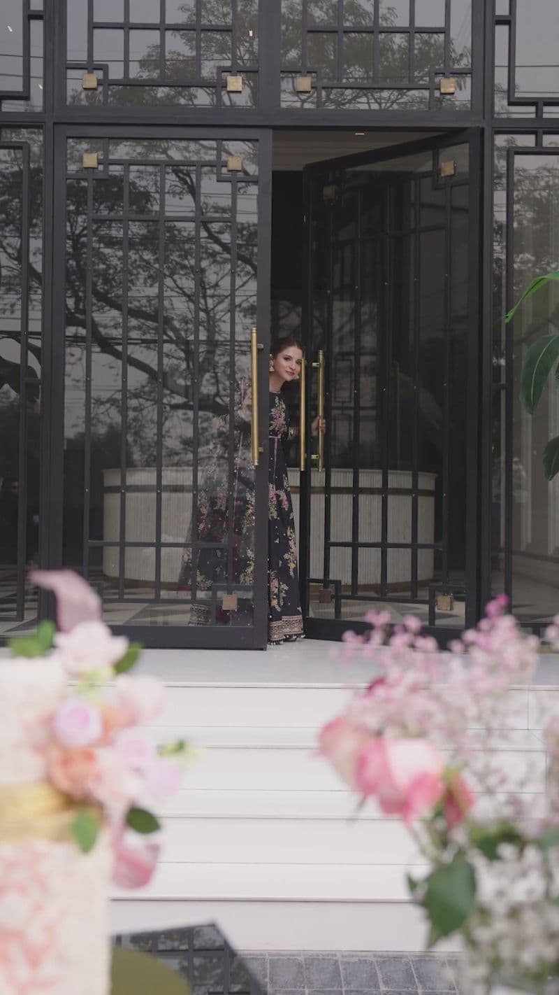3Pc Premium Lawn Suit thumbnail