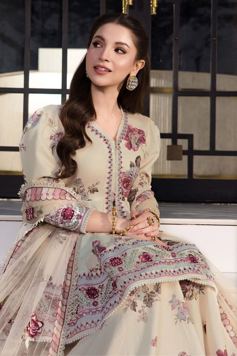 3Pc Premium Lawn Suit thumbnail